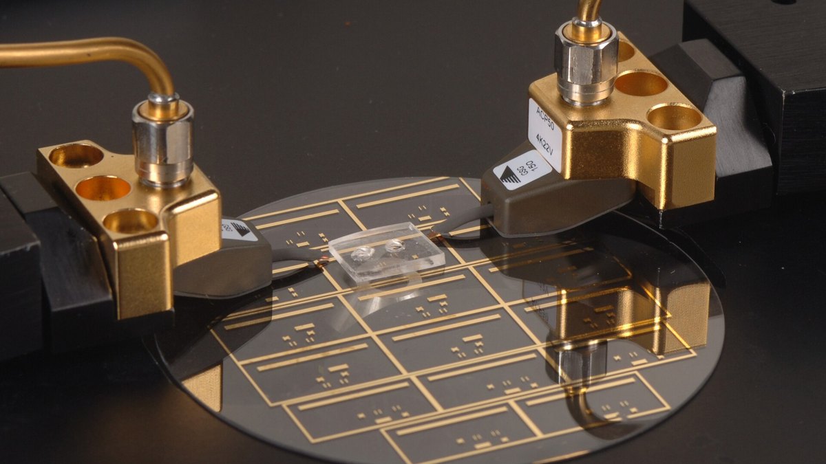 Microfluidic organ-chip with living cell culture — PepStemChip research platform, Panacea Bio Chem